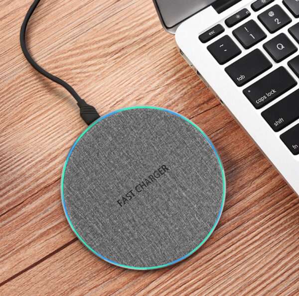 Qi Standard Ultra-Thin Fabric Aluminum Alloy Fast Charge Wireless Charger 15W Fast Charge Fast Charger Disc Wireless Charger - Image 2
